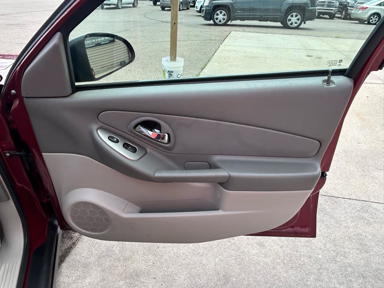 Used 2006 Chevrolet Malibu LS FWD image 16