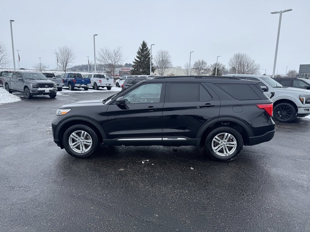 Certified 2023 Ford Explorer XLT w/ Equipment Group 202A image 8