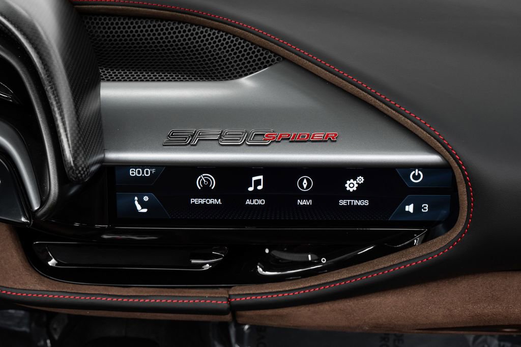 Used 2023 Ferrari SF90 Spider Base image 38