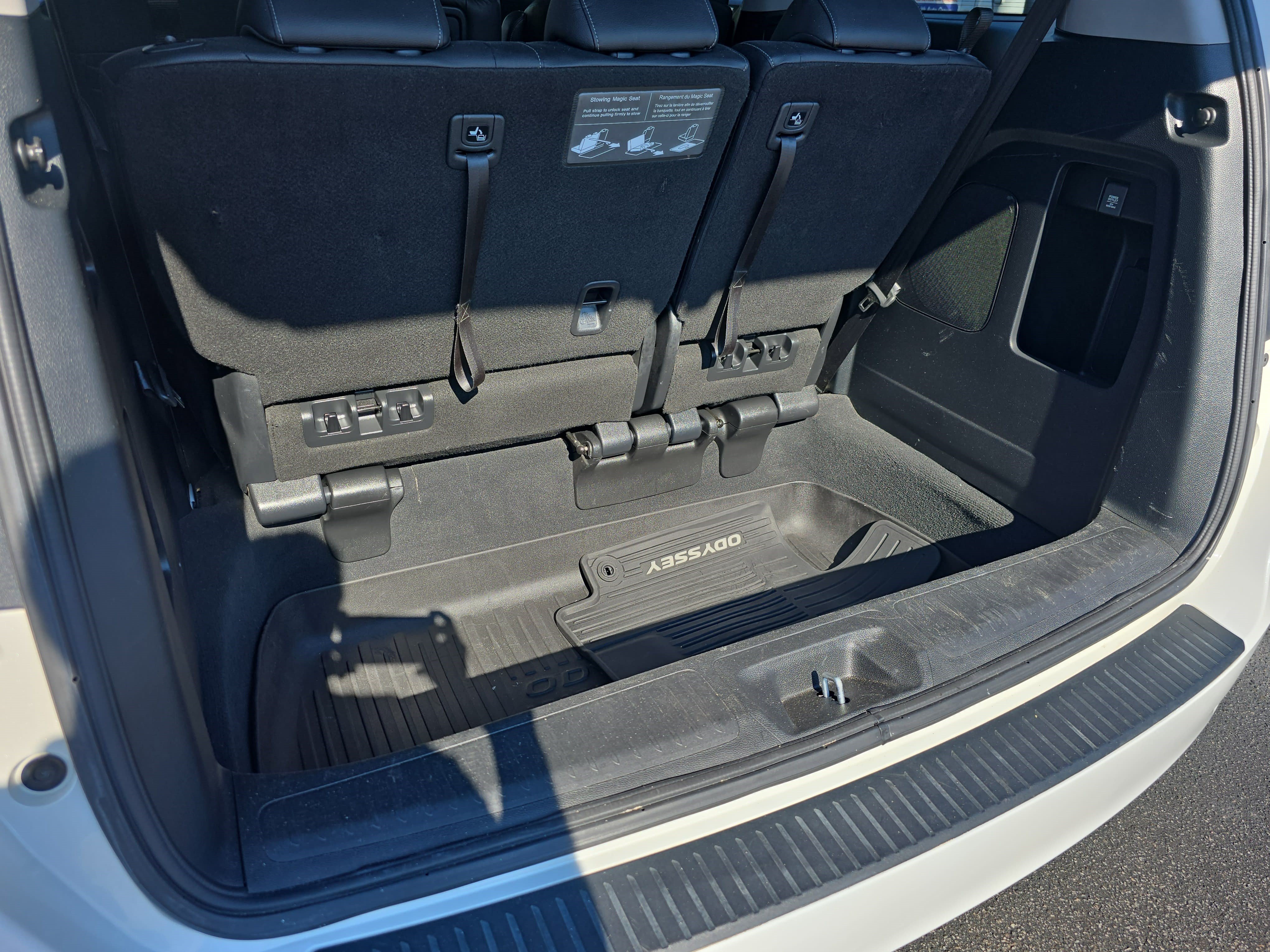 Used 2023 Honda Odyssey EX-L image 13