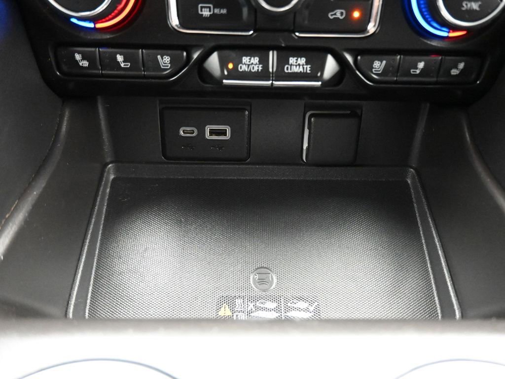 Used 2021 Chevrolet Suburban High Country image 32