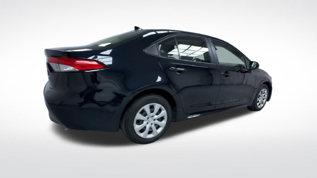 Certified 2024 Toyota Corolla LE FWD image 9