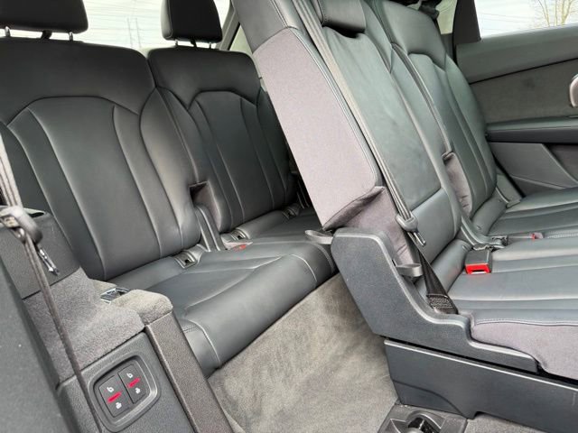 Used 2017 Audi Q7 3.0T Prestige image 49