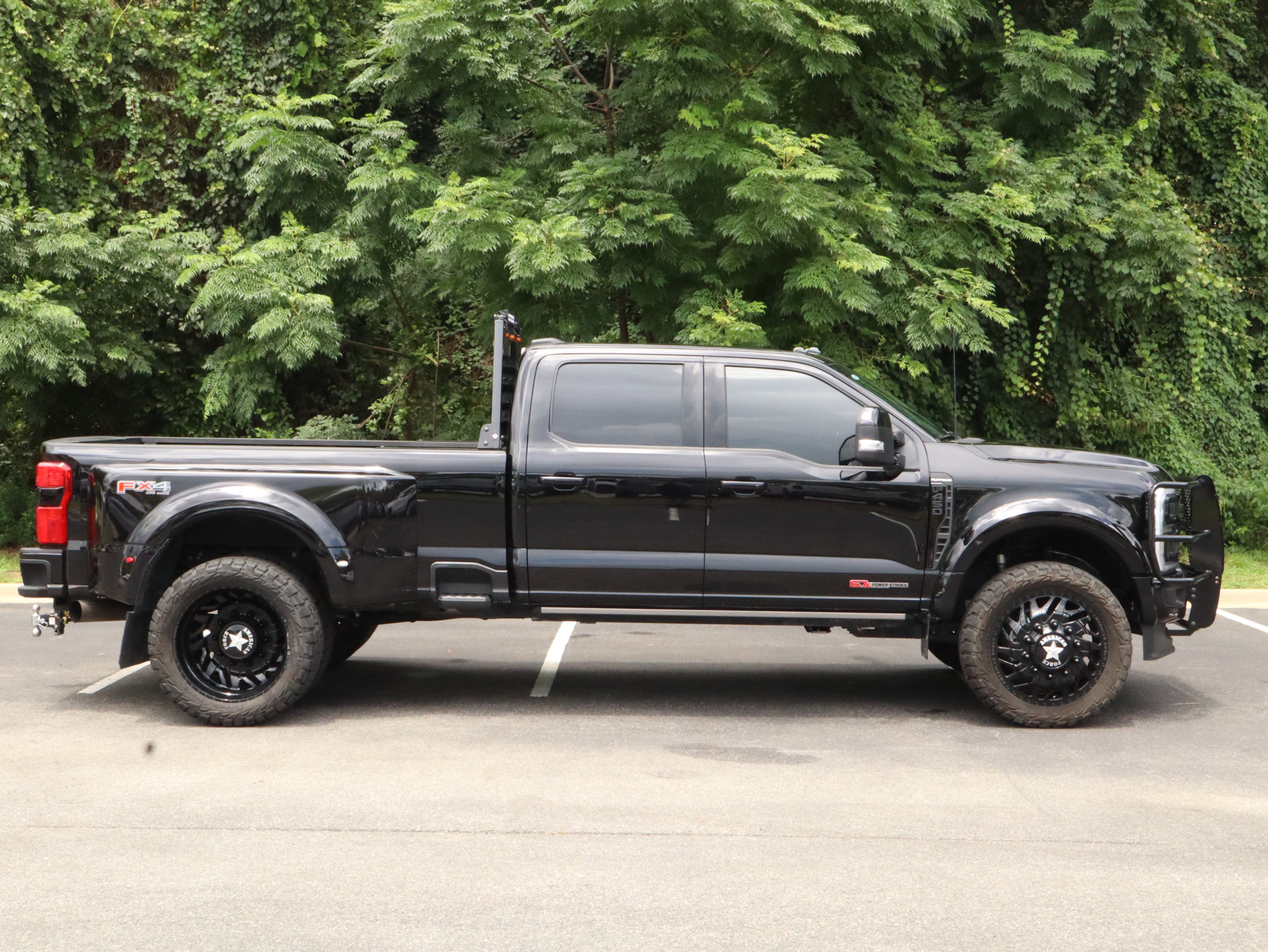 Used 2025 Ford F450 Platinum w/ FX4 Off-Road Package AWD/4WD image 10