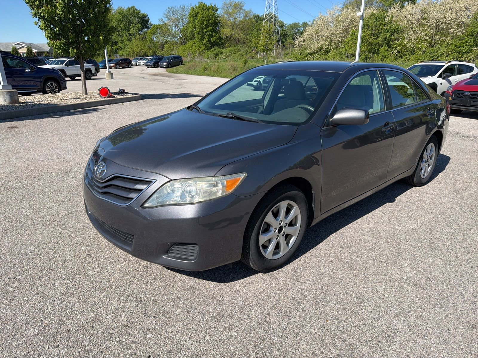 Used 2011 Toyota Camry LE w/ LE Extra-Value Pkg FWD image 1