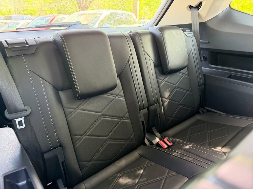 Used 2025 Volkswagen Atlas SE AWD/4WD image 10