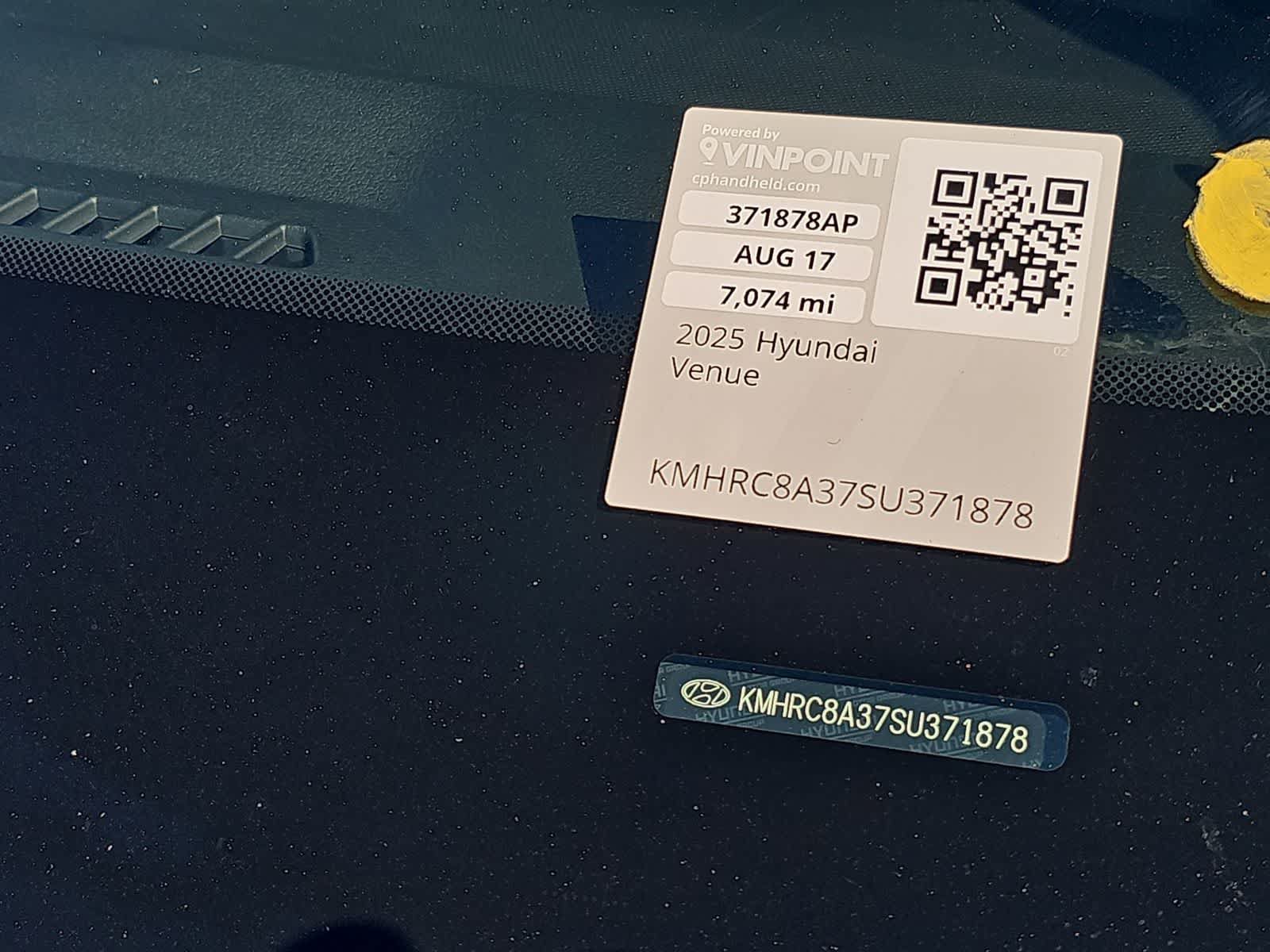 Used 2025 Hyundai Venue SEL FWD image 24