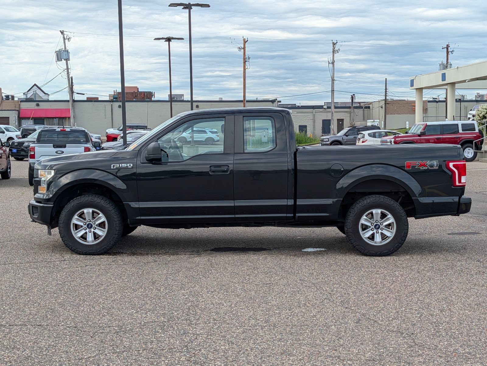 Used 2015 Ford F150 XL w/ Equipment Group 101A Mid AWD/4WD image 2