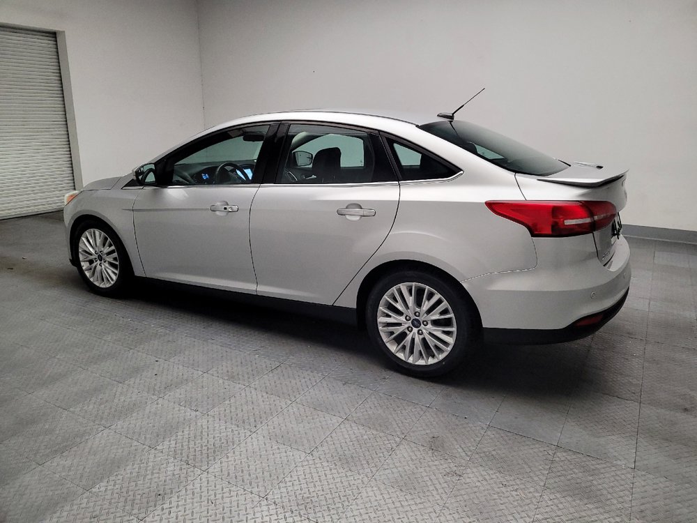 Used 2017 Ford Focus Titanium FWD image 3