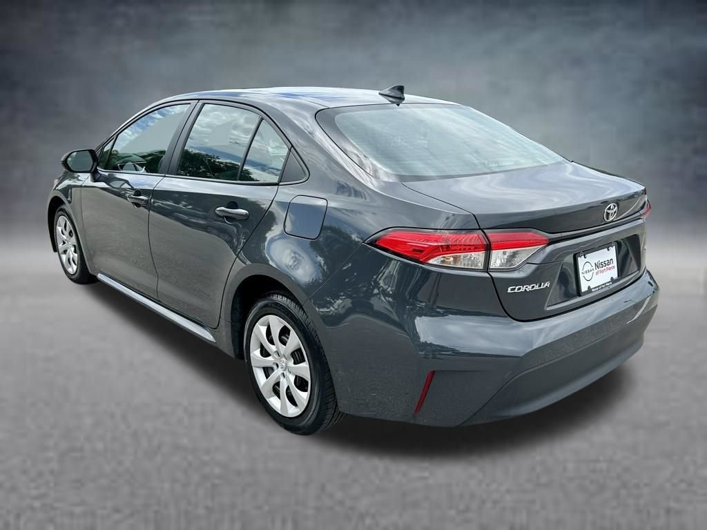 Used 2024 Toyota Corolla LE FWD image 8