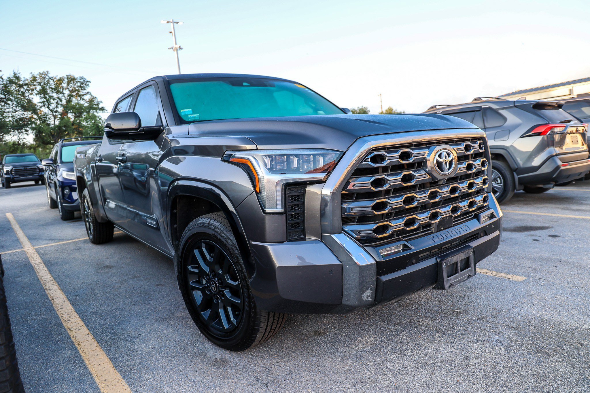 Used 2024 Toyota Tundra Platinum AWD/4WD image 6