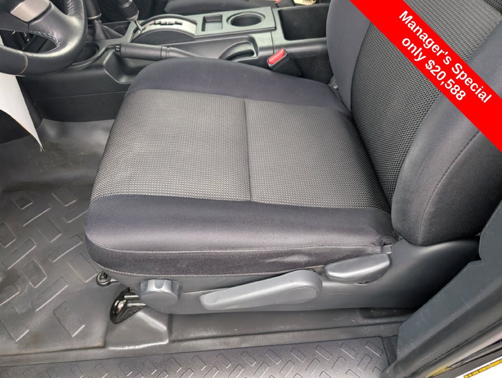 Used 2014 Toyota FJ Cruiser 4WD w/ Upgrade Package image 24