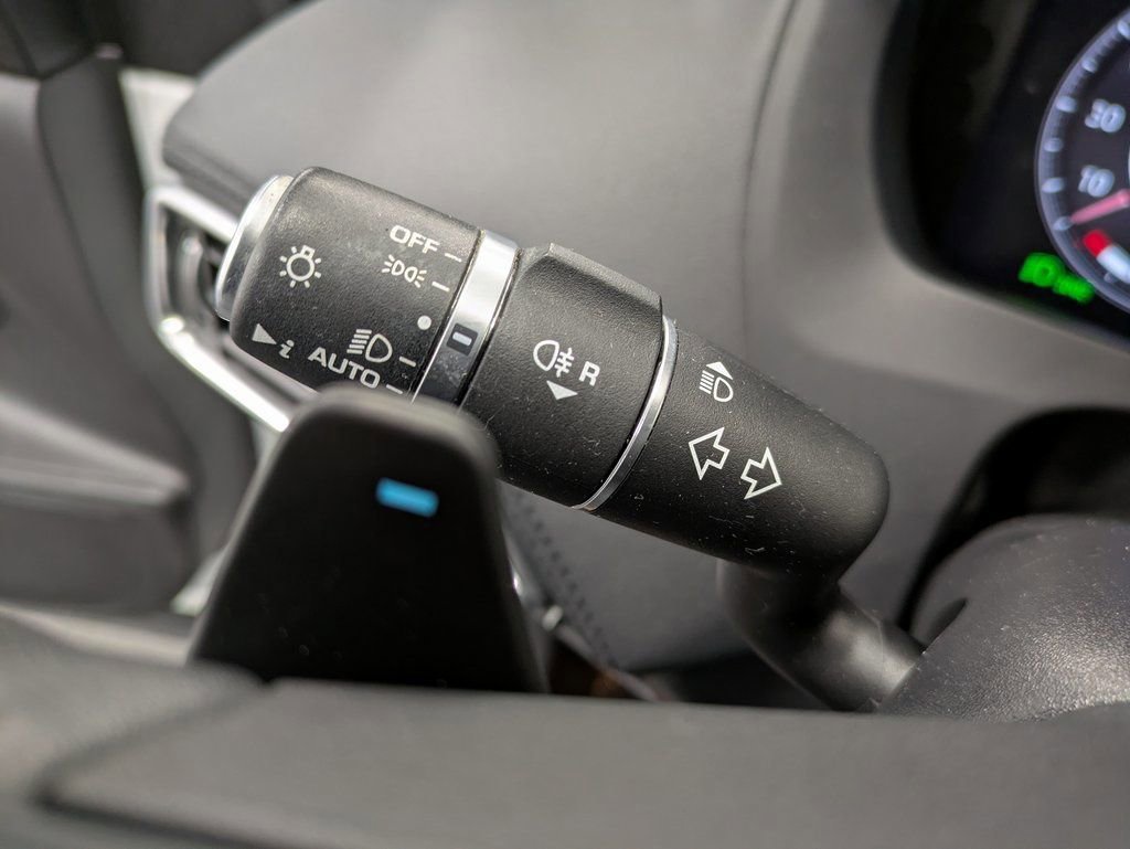 Used 2020 Jaguar F-PACE Prestige image 17