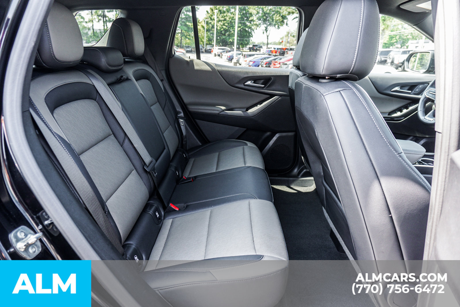 Used 2025 Chevrolet Equinox LT w/ Convenience Package II FWD image 23
