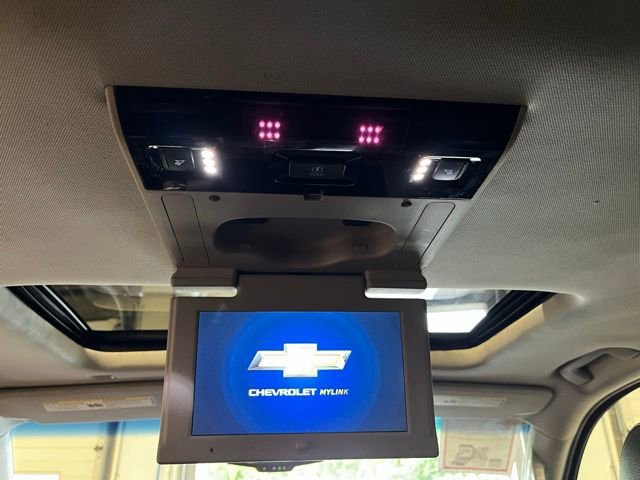 Used 2018 Chevrolet Suburban Premier image 36