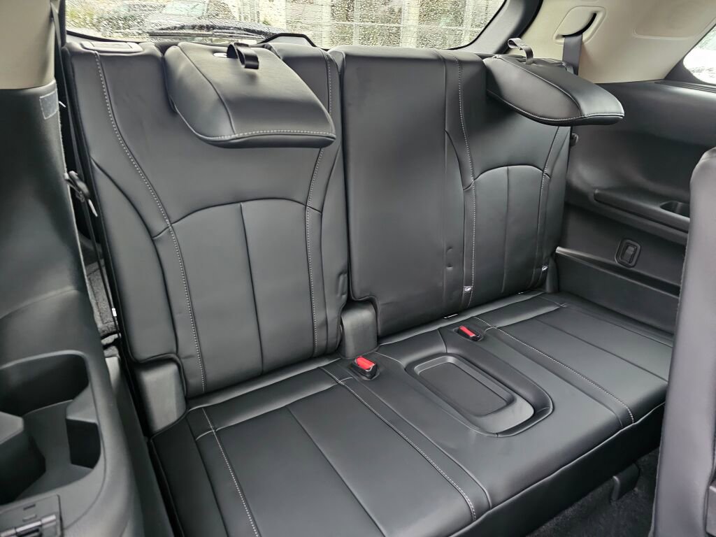 New 2026 INFINITI QX60 Luxe image 17