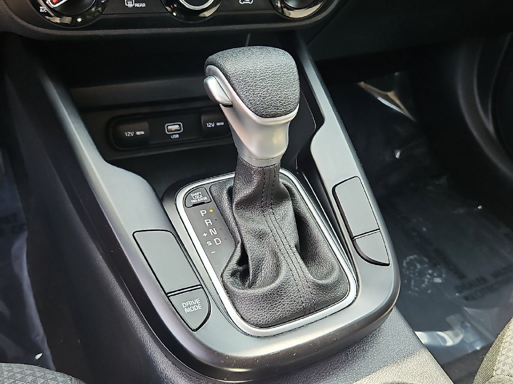 Certified 2022 Kia Soul LX FWD image 15