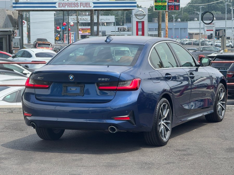 Used 2021 BMW 330i xDrive w/ Driver Assist w/ Premium Package AWD/4WD image 12