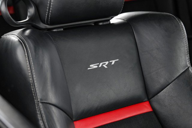 Used 2009 Dodge Challenger SRT8 w/ SRT Option Group II RWD image 29