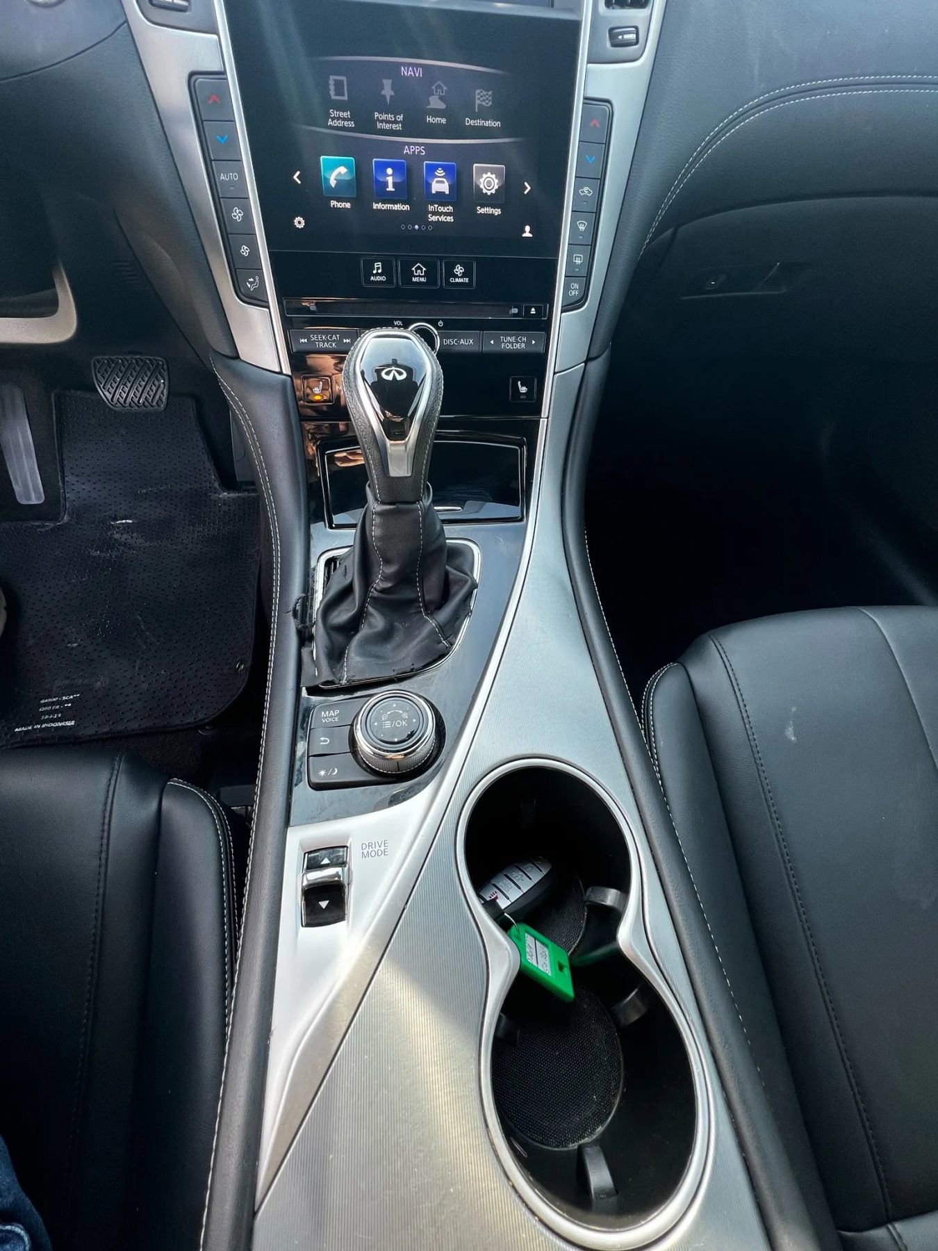 Used 2019 INFINITI Q60 3.0t Luxe w/ Essential Package image 16