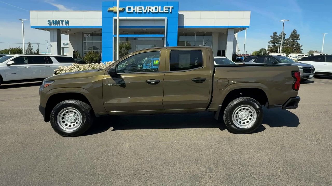 Used 2024 Chevrolet Colorado W/T RWD image 4