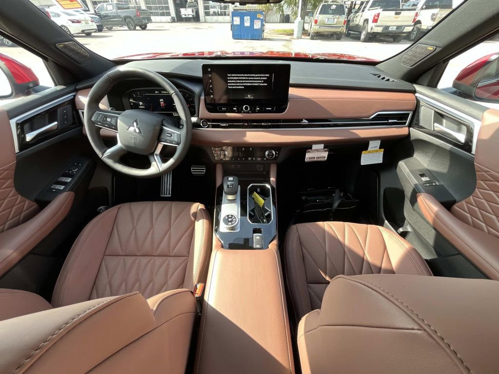 New 2026 Mitsubishi Outlander SEL image 18