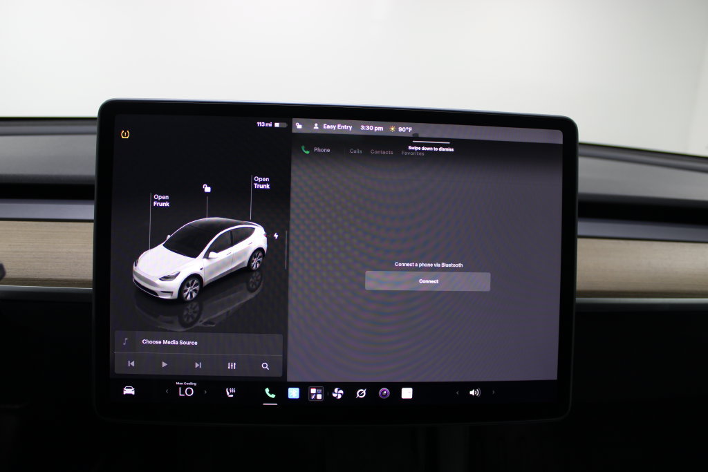 Used 2023 Tesla Model Y Long Range AWD/4WD image 43