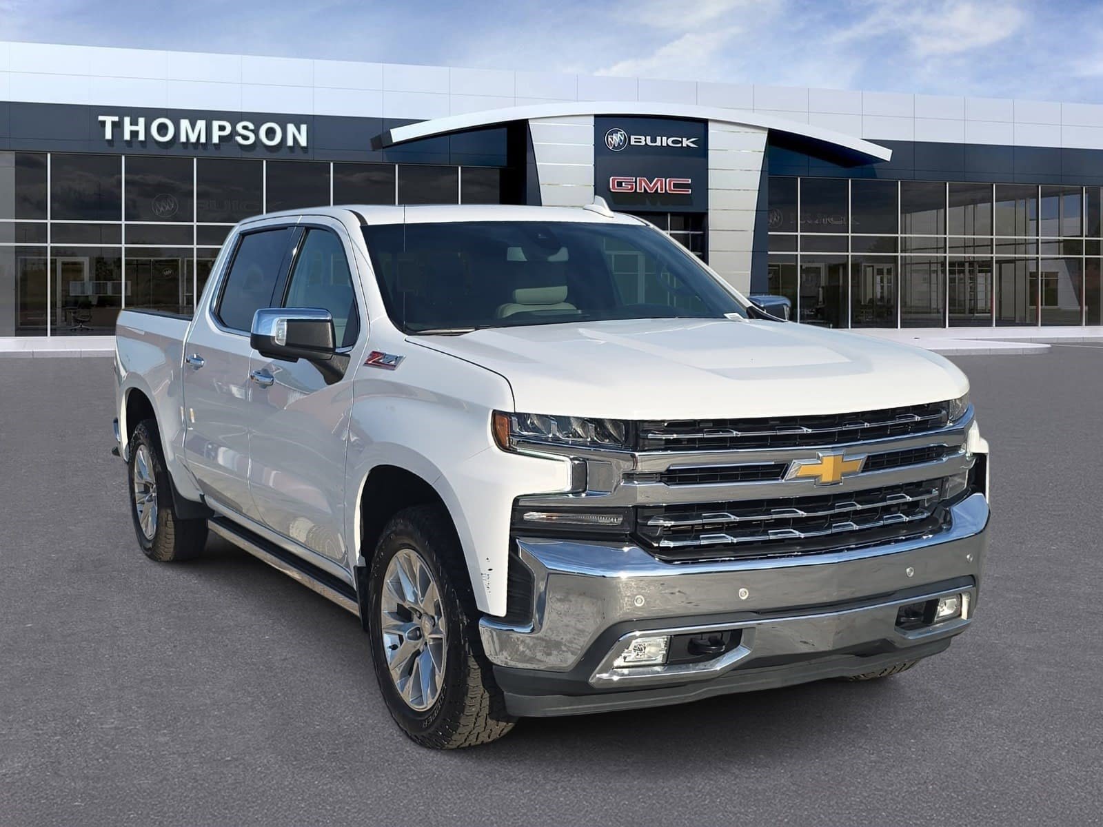 Used 2021 Chevrolet Silverado 1500 LTZ w/ Safety Package II AWD/4WD image 1