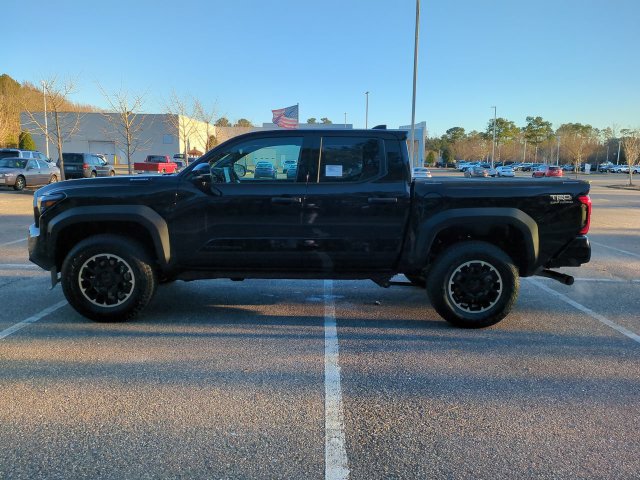 Used 2026 Toyota Tacoma TRD Off-Road w/ TRD Off Road Upgrade Package AWD/4WD image 7