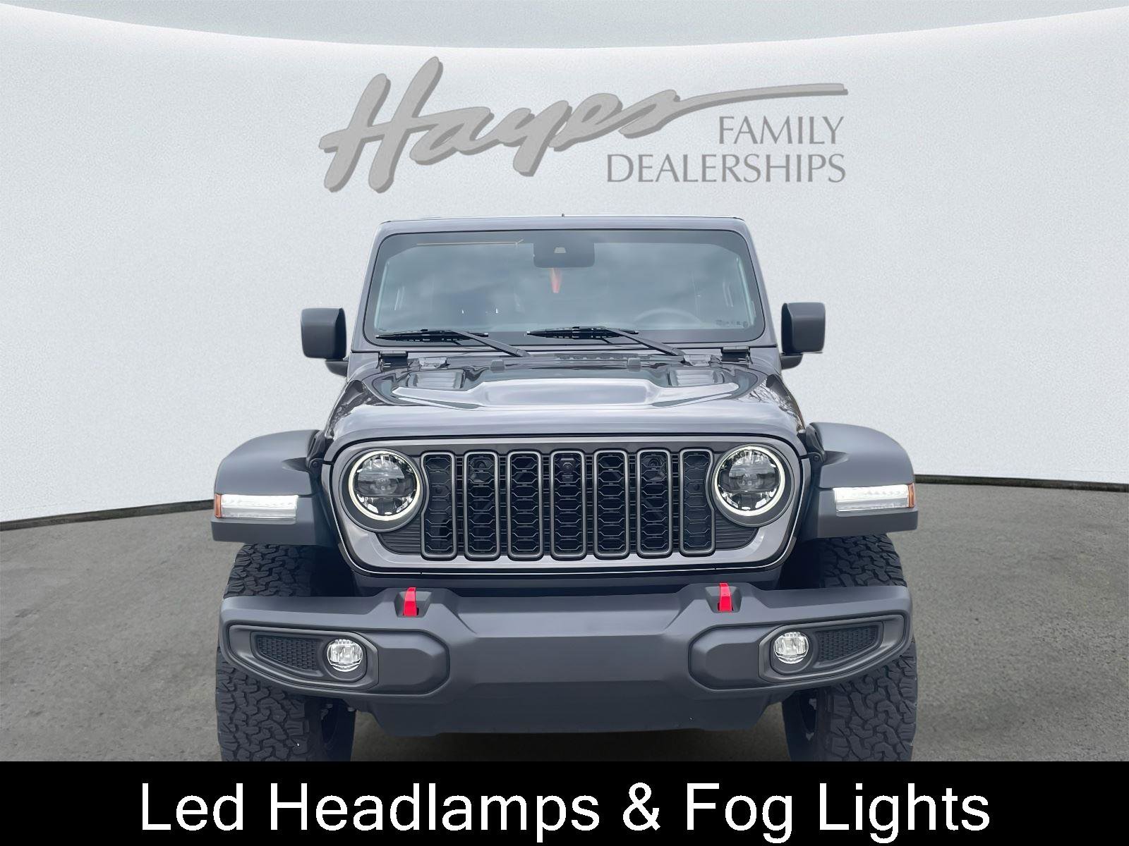 Used 2024 Jeep Wrangler Unlimited Rubicon w/ Technology Group image 9