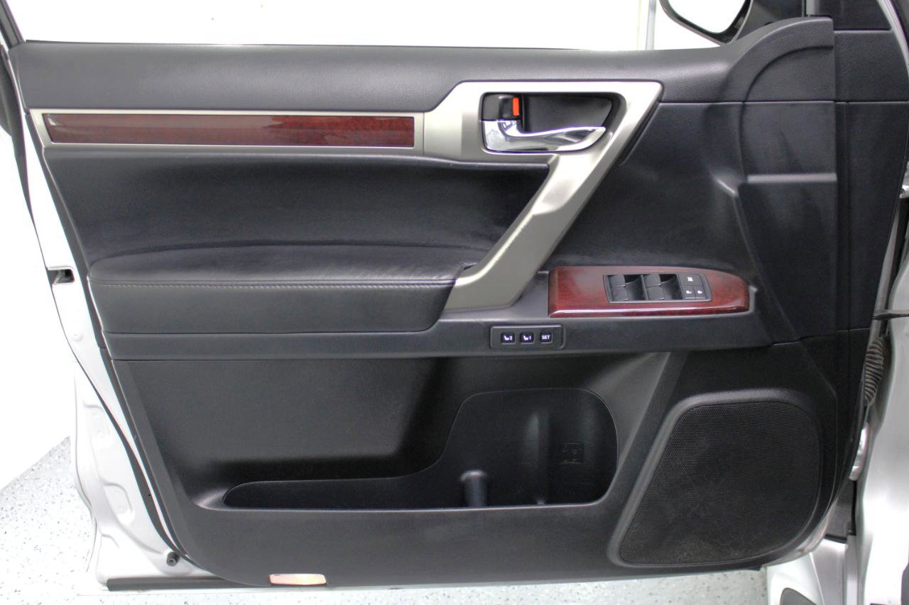 Used 2014 Lexus GX 460 w/ Premium Package image 36