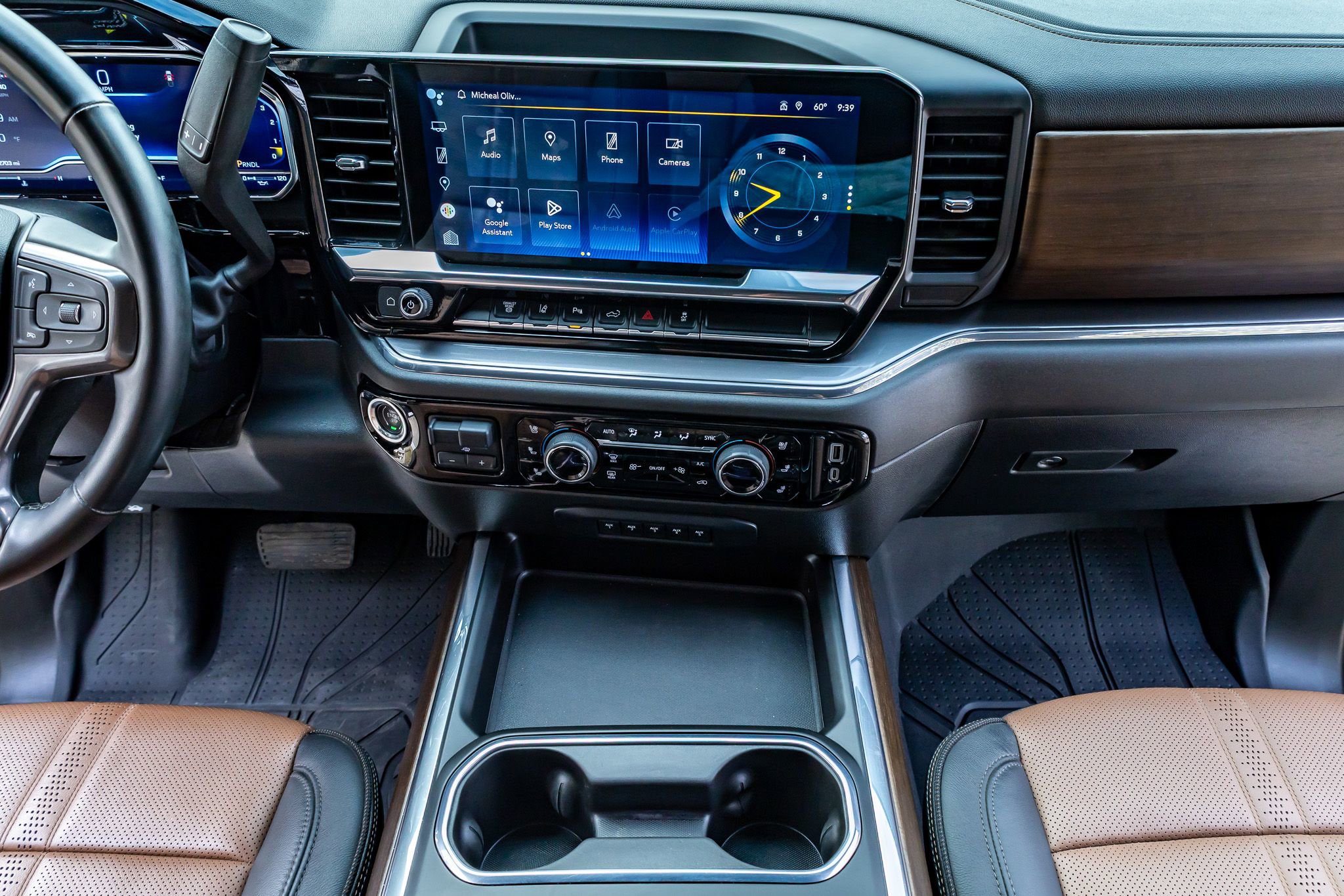 Used 2024 Chevrolet Silverado 3500 High Country w/ High Country Premium Package image 23