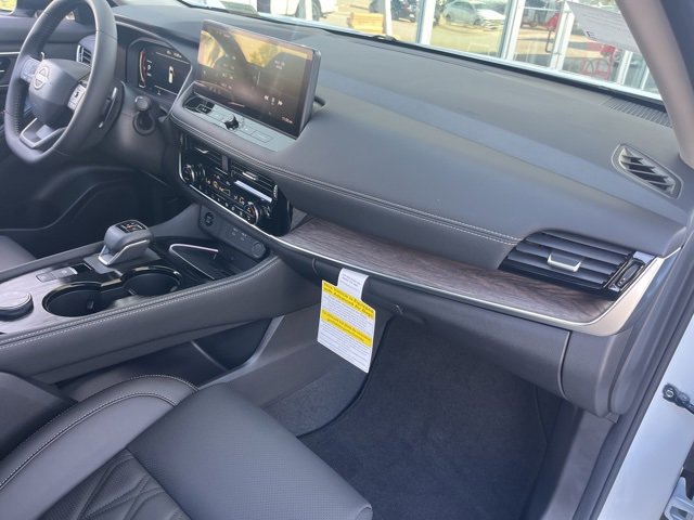 New 2026 Nissan Rogue Platinum w/ Platinum Premium Package image 24