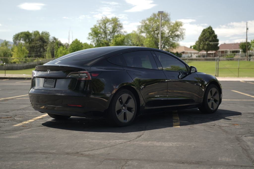 Used 2021 Tesla Model 3 Standard Range Plus RWD image 5