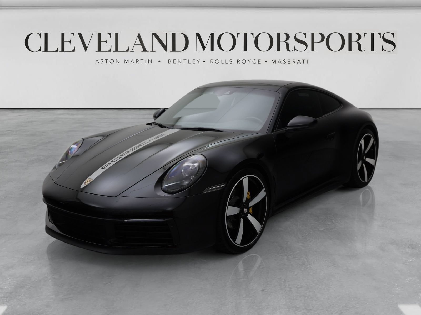 Used 2020 Porsche 911 Carrera RWD image 2