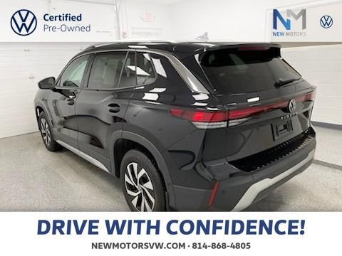 Used 2025 Volkswagen Tiguan S image 2