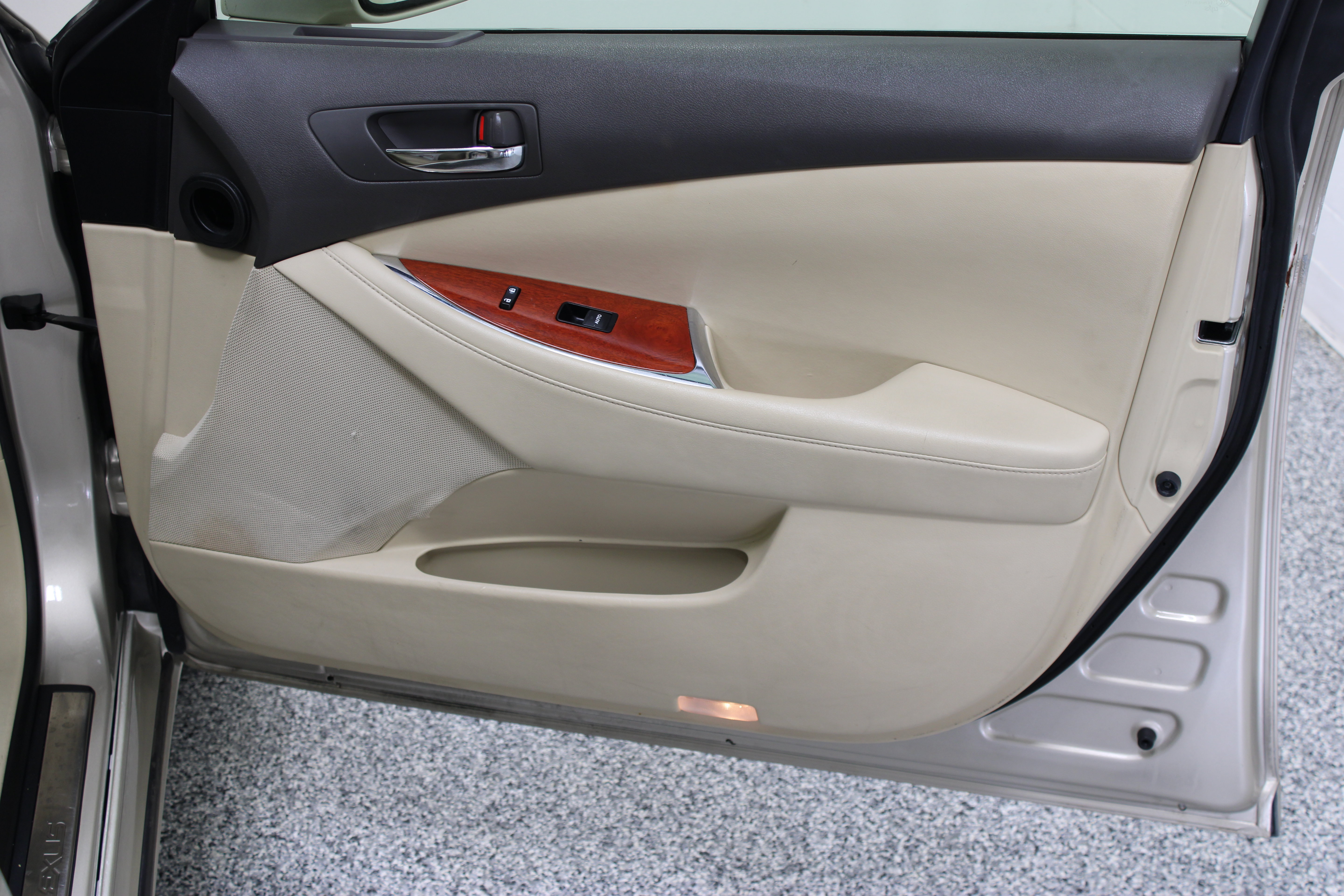 Used 2012 Lexus ES 350 FWD image 33