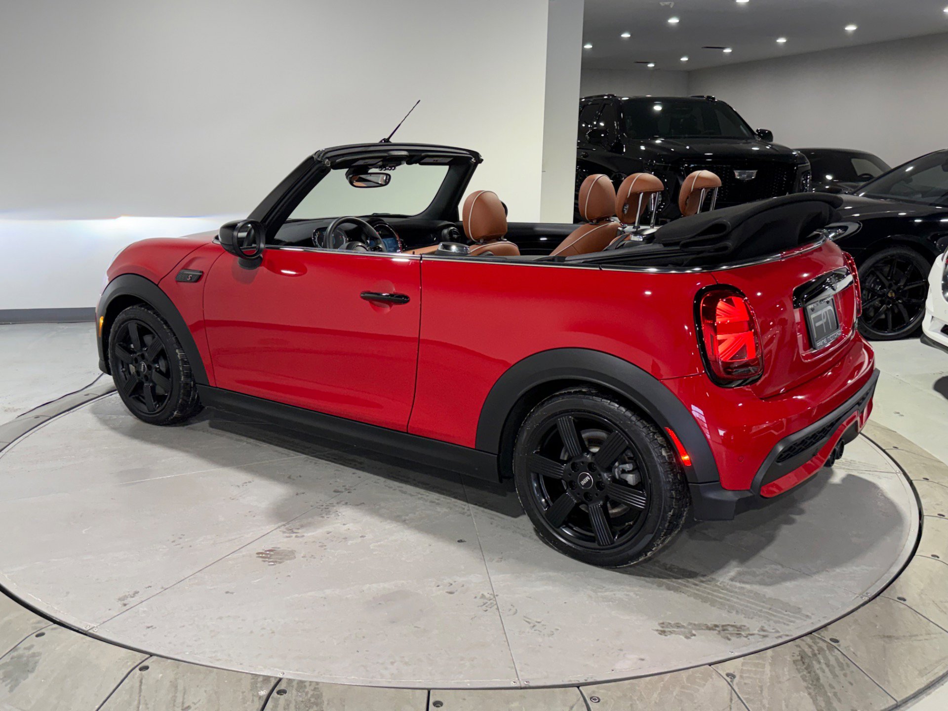 Used 2023 MINI Cooper S w/ Signature Upholstery Package image 13
