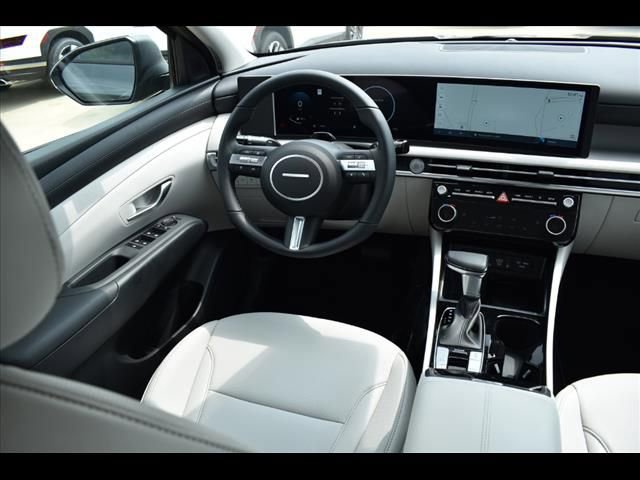 Certified 2025 Hyundai Tucson SEL image 4