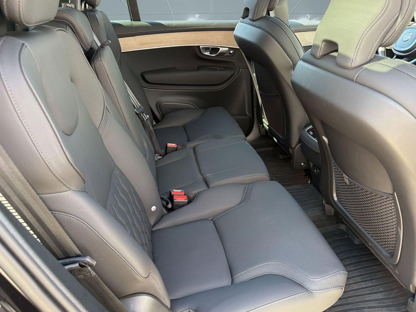 Used 2025 Volvo XC90 B5 Plus w/ Protection Package Premier AWD/4WD image 29