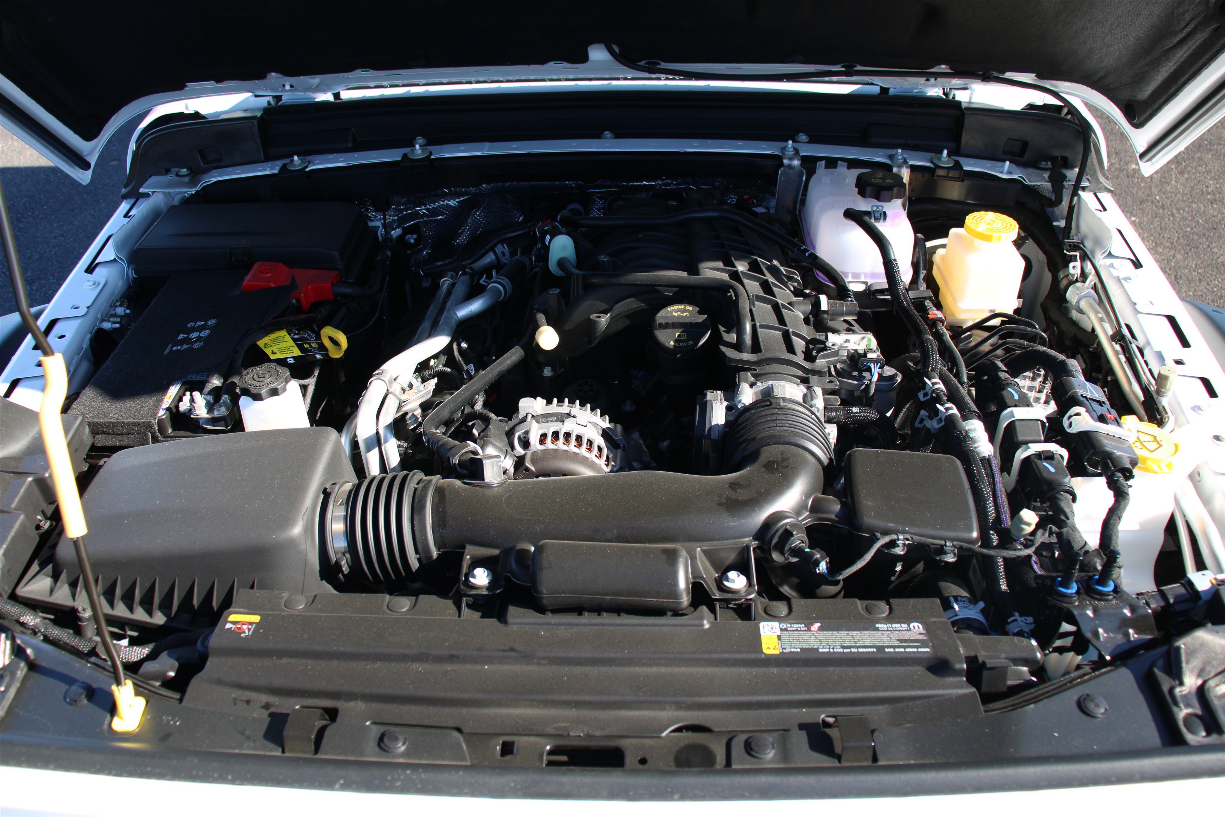 Used 2026 Jeep Gladiator Rubicon w/ Technology Group AWD/4WD image 38