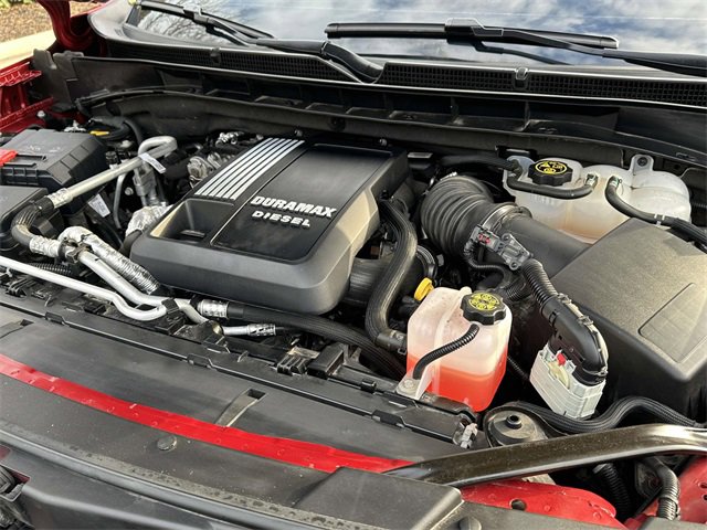 Used 2023 GMC Yukon XL SLT image 13