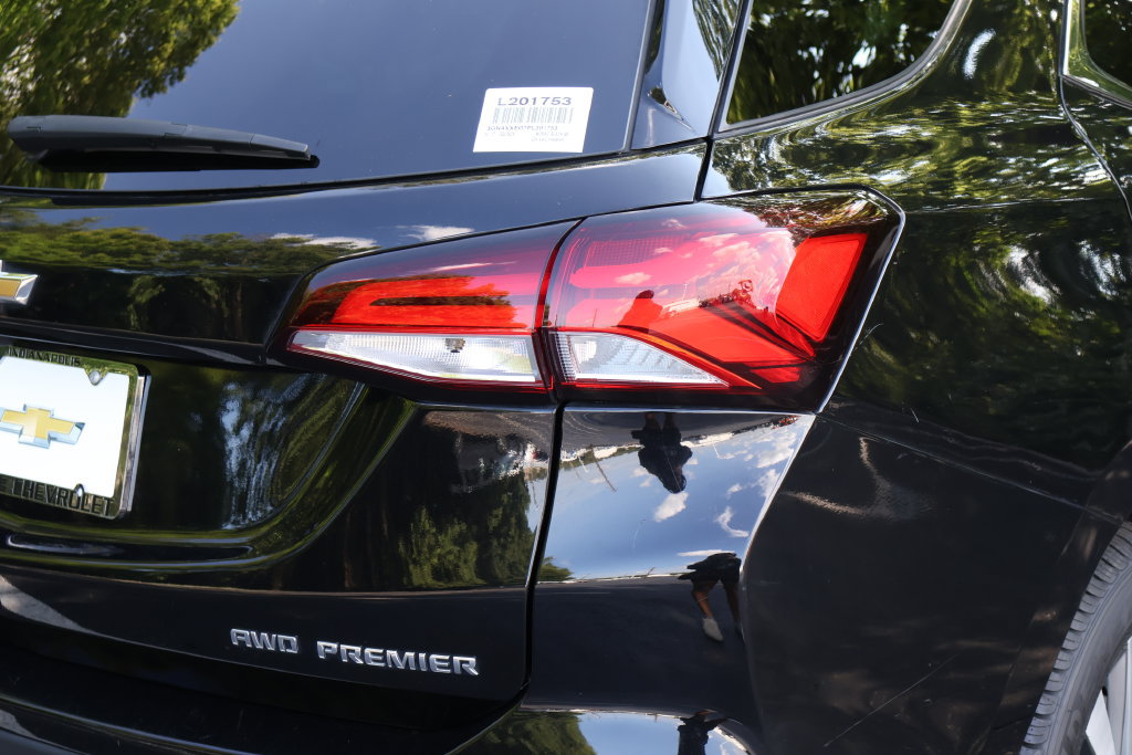 Certified 2023 Chevrolet Equinox Premier AWD/4WD image 9