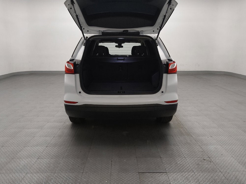 Used 2020 Chevrolet Equinox LS w/ LS Convenience Package FWD image 29