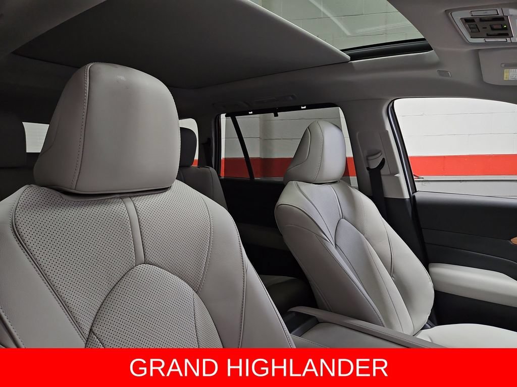 New 2026 Toyota Grand Highlander AWD image 30