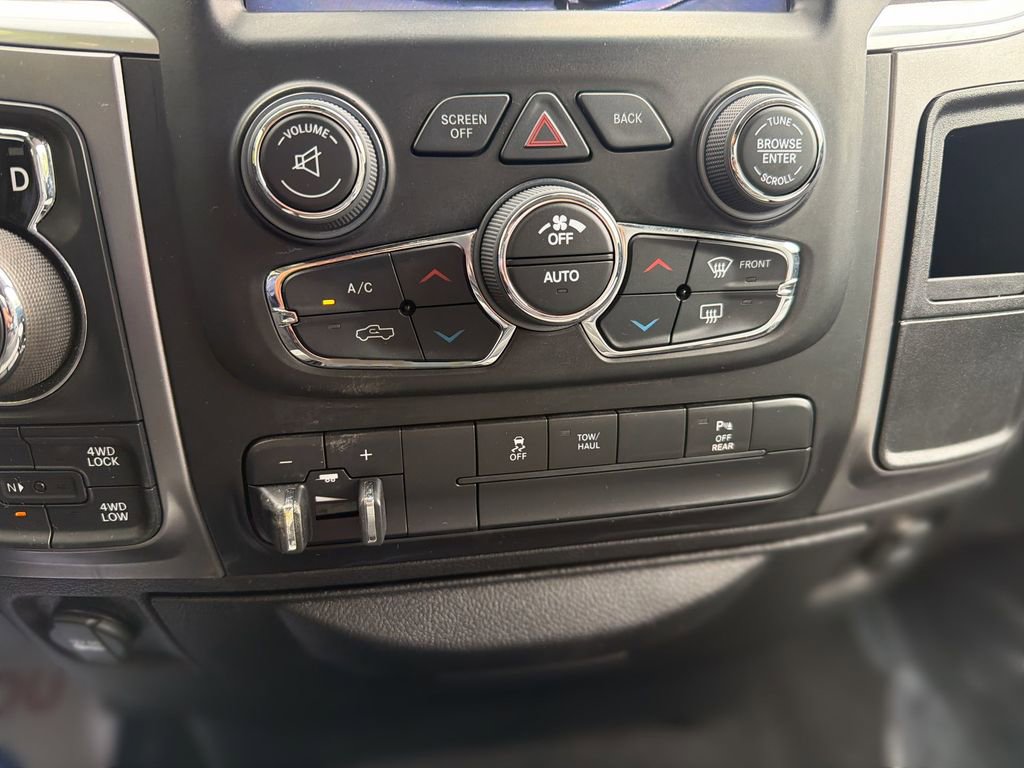 Used 2022 RAM 1500 Classic SLT w/ Electronics Group image 17