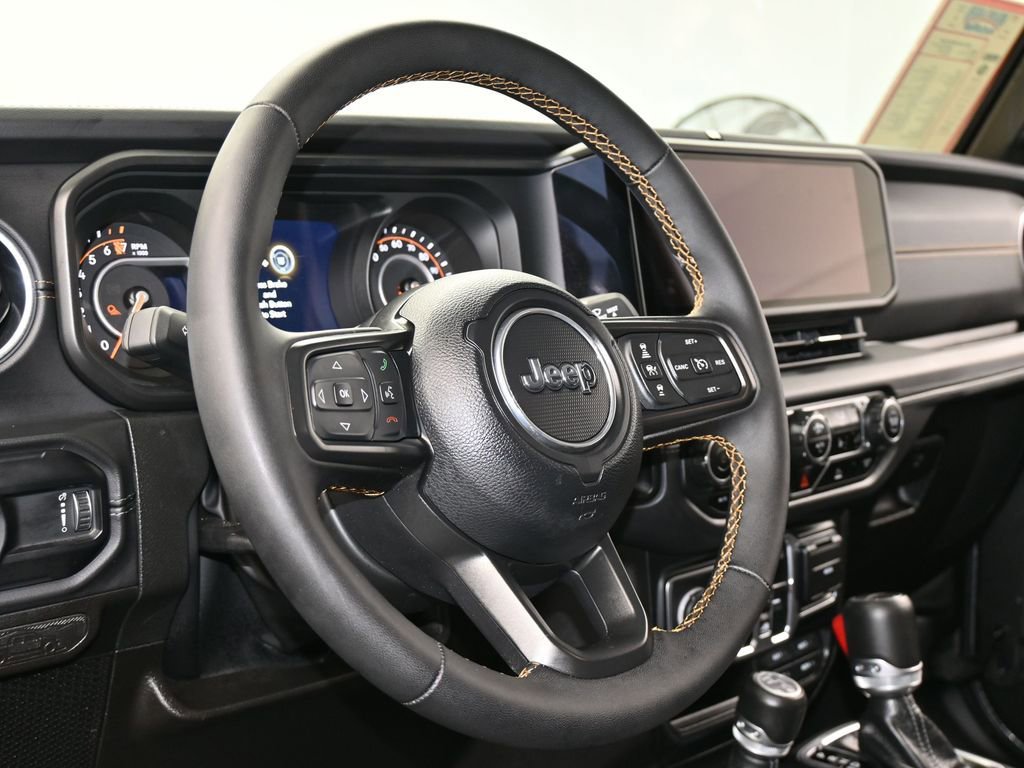 Used 2024 Jeep Gladiator Sport w/ Premium Package image 14