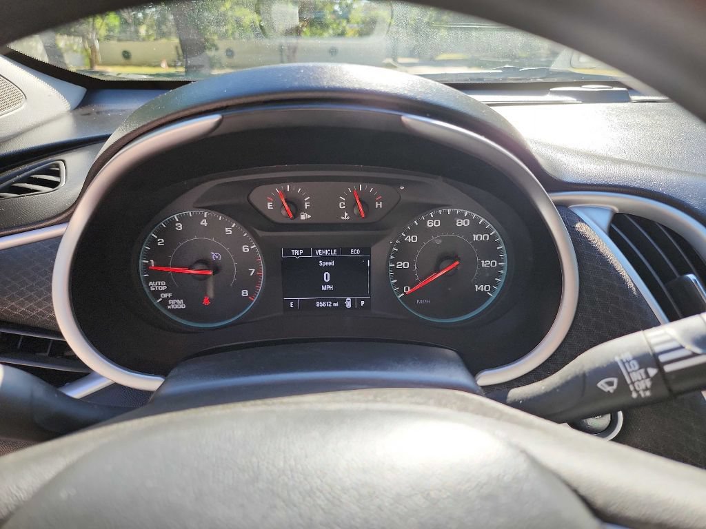 Used 2023 Chevrolet Malibu LS FWD image 16