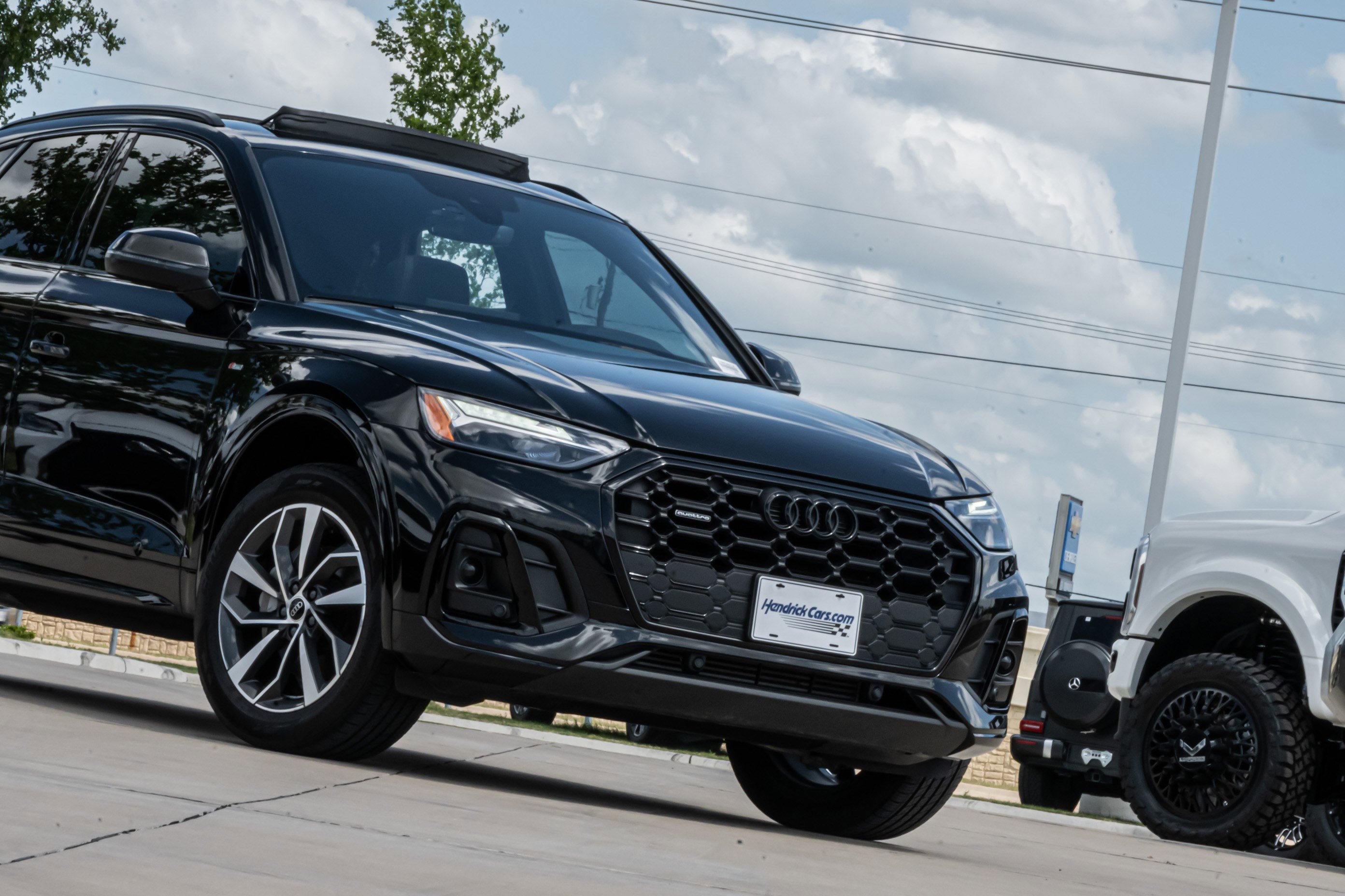 Used 2024 Audi Q5 2.0T Premium w/ Summer of Audi Package image 36