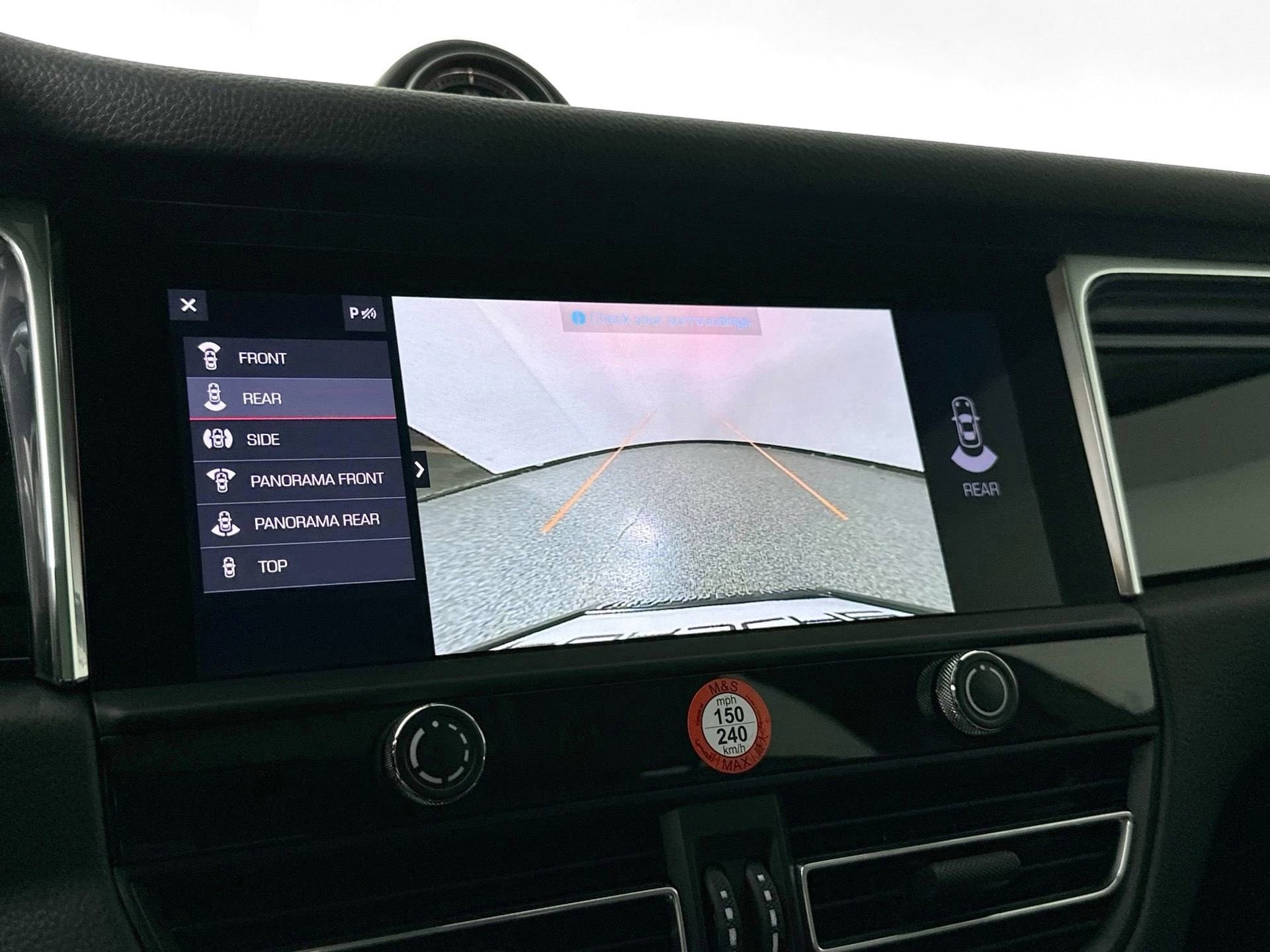 Certified 2026 Porsche Macan image 23